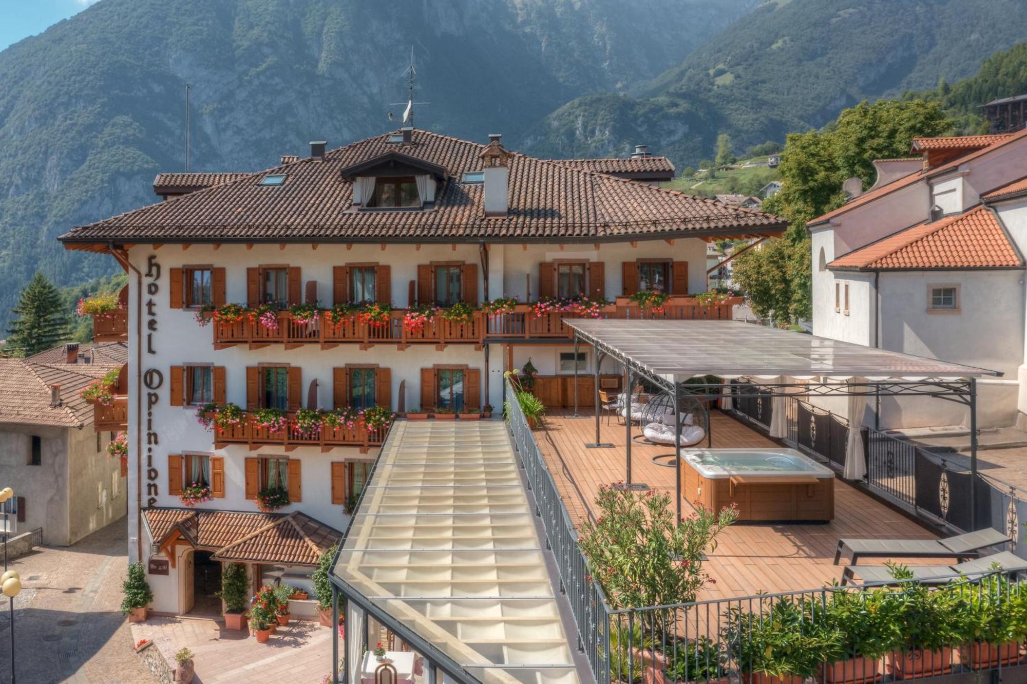 Hotel Opinione Dimora Storica San Lorenzo Dorsino Exterior photo