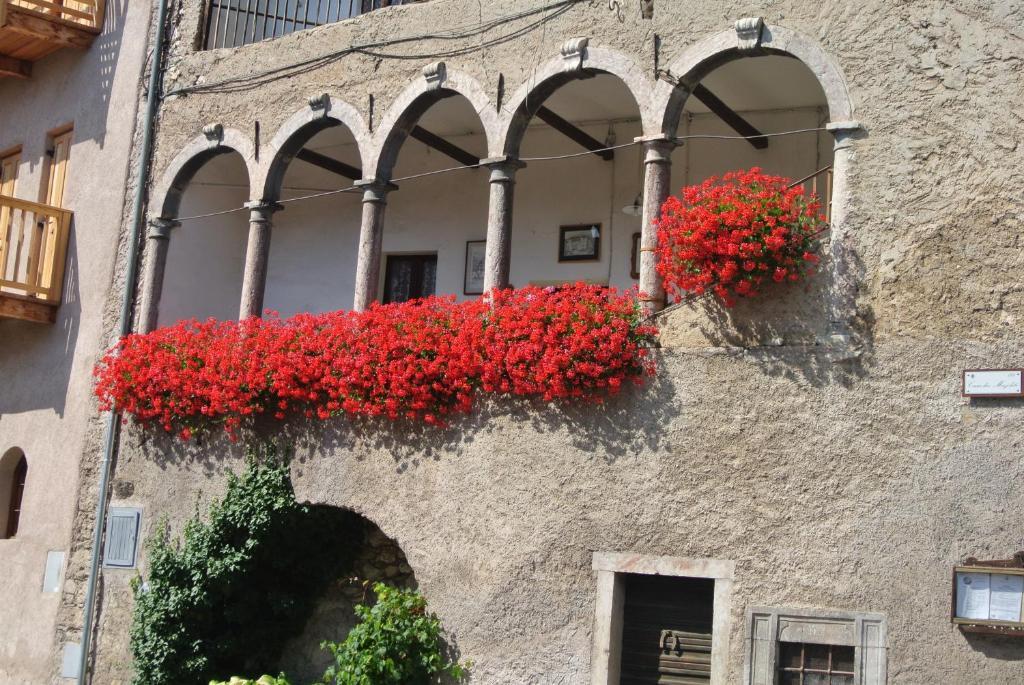 Hotel Opinione Dimora Storica San Lorenzo Dorsino Exterior photo